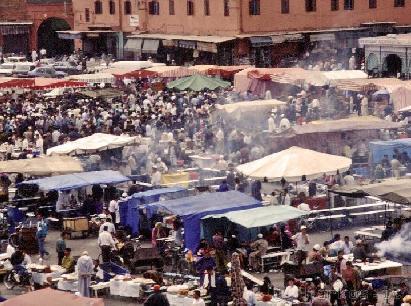 Giorno 6 - Fez Visita guidata della medina di Fes. Patrimonio mondiale dell Unesco, e la citta imperiale per eccellenza.