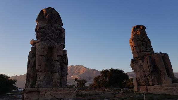 I colossi of Memnone 7 GIORNO - 15 DICEMBRE 2018 Dopo la prima colazione, visita al Complesso del Tempio di Karnak (Viale delle Sfingi e Propylon incompiuto, grande sala ipostila, obelisco