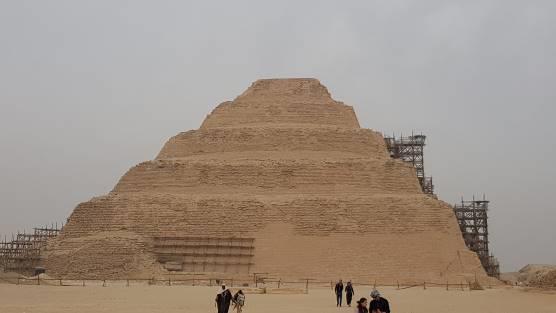 a Dahshur (piramide romboidale, piramide nera, piramide rossa con meditazione nella camera