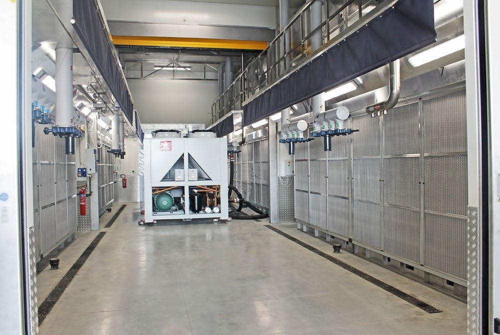Laboratorio di test. Nuova Camera Climatica. A fine 2016 è stata inaugurata presso STULZ S.p.A. la nuova Camera Climatica per testare i refrigeratori industriali di grandi dimensioni.