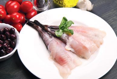 zucchine Per 2 persone Tempo di preparazione 20 minuti Ingredienti: Coda di rana pescatrice 400g, aglio