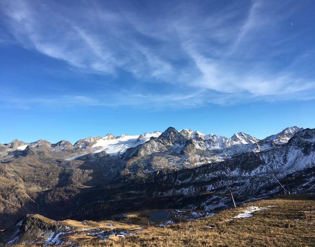 PROGRAMMA: VENERDI 14 SETTEMBRE Opzionale: per chi lo desidera potrà arrivare il venerdì, approfittando del pomeriggio per visitare e fare shopping a Courmayeur o La Thuile; la sera si unirà all