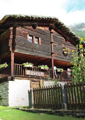 Accanto alla sede principale vi sono due torbe: la prima ospita un esposizione sull agricoltura di montagna, mentre l