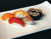 Sushi Pesce crudo con riso 010 Sushi Moriawase 7,00