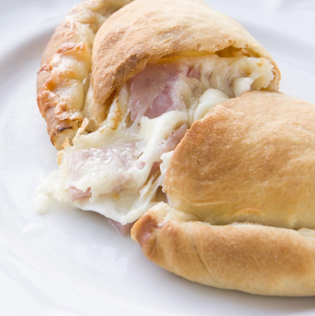 Calzone al forno peso: nnn gr.