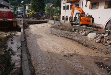 Strada Statale la Sedimento accumulato ai lati del