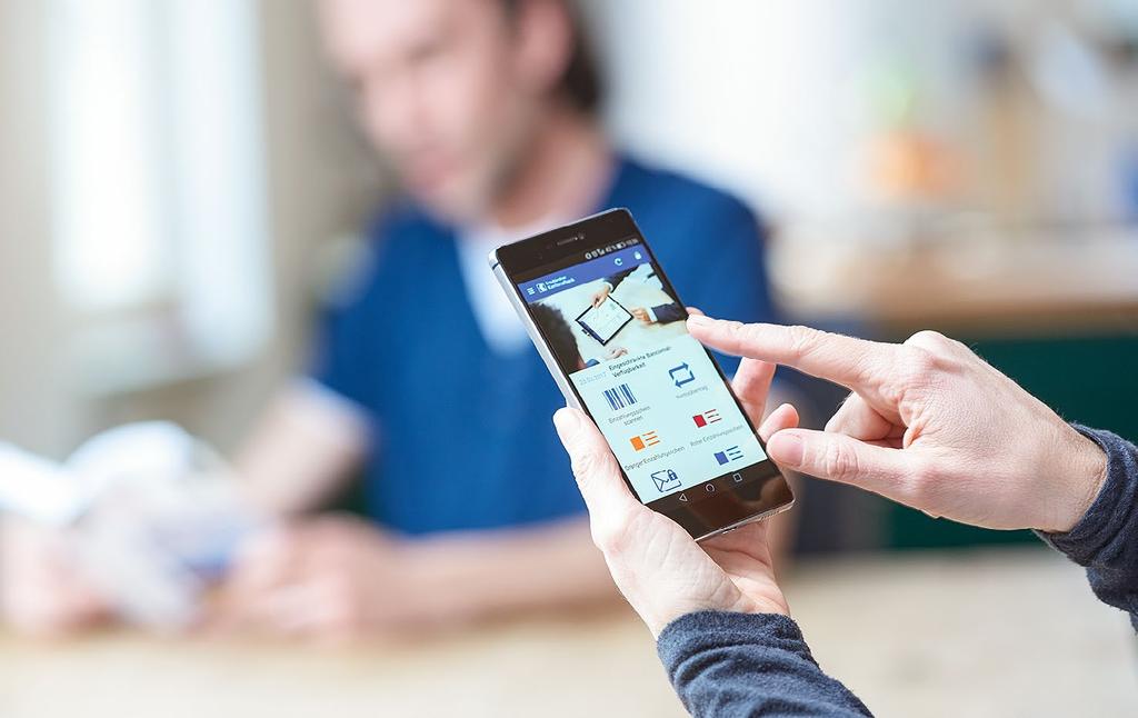 Sul vostro smartphone App Mobile Banking BCG sempre con voi Collegamento sicuro a BCG con iphone o smartphone Android Soluzione trasparente e facilmente fruibile Richiesta del saldo ed esecuzione di