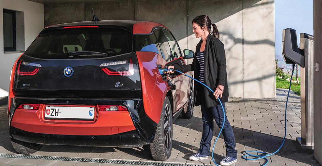 TECNOLOGIE UTILIZZARE L AUTO COME ACCUMULATORE DI CORRENTE Fonte: Helion Caricare un veicolo elettrico con l energia solare autoprodotta è una scelta ecologica ed economica.