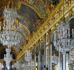 2 giorno PARIGI Prima colazione e mattino dedicato alla visita panoramica di Parigi. Difficile sintetizzare in solo mezza giornata questa straordinaria città.