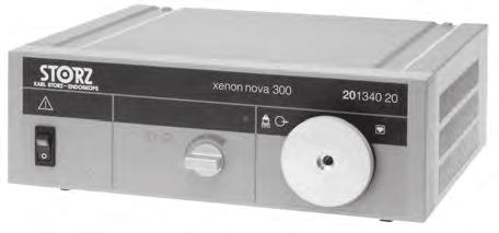 uce fredda XENON 300 SCB con pompa antifog incorporata tensione di esercizio: 100 125 VCA/220 240 VAC, 50/60 Hz incuso: Cavo di rete