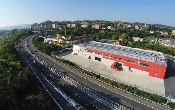 PLASSON ITALIA CHI SIAMO PLASSON Italia è l azienda italiana leader nelle tecnologie di giunzione di tubi per il trasporto di fluidi in pressione, presente da oltre 40 anni sul territorio.