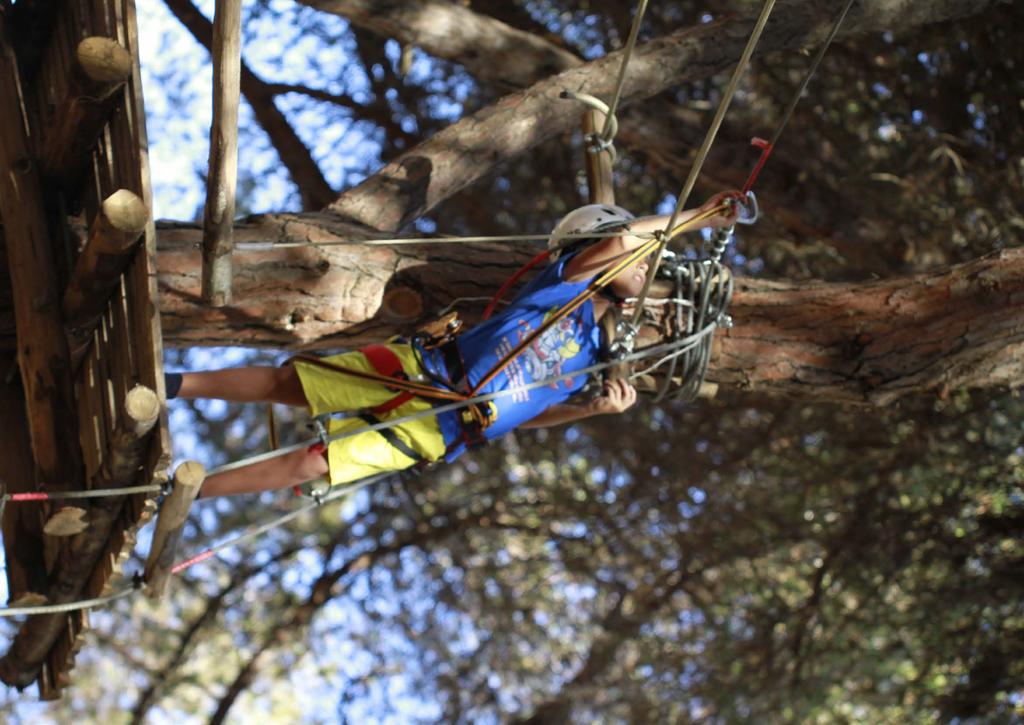 4 PARCO AVVENTURA Il Liotru Adventure Park offre 4 percorsi di diversa difficoltà: Percorso A: per bambini dai 5 ai 10 anni Percorso B: per bambini e ragazzi a partire dagli 11 e con un altezza