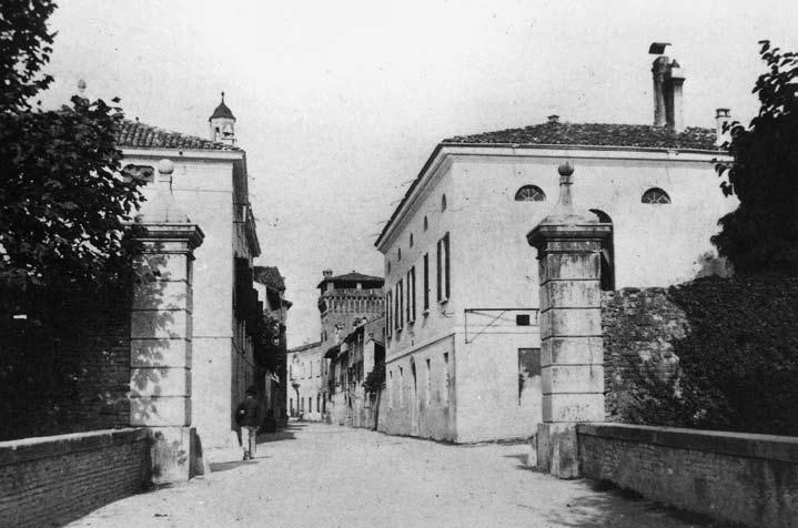 PIERO GUALTIEROTTI Porta San Giovanni (a mattina) (foto Francesco Zambelletti, 1894, proprietà Comune di Castel Goffredo).