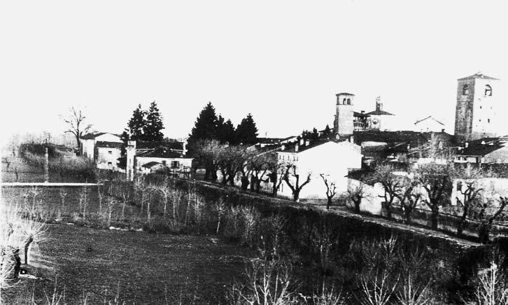 NEL REGNO D ITALIA IN PROVINCIA DI BRESCIA Vista di Castel Goffredo con la Porta Nord e le mura (foto Carlo Cessi).