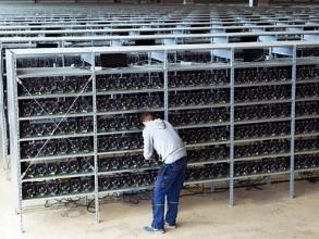 Bitcoin mining verifica le transazioni, convalida i blocchi