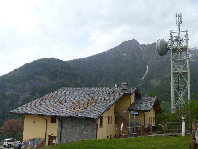 La Valle d Aosta ha una specificità paesaggistica, per cui sia la popolazione residente sia quella di passaggio per turismo è molto attenta alla presenza di infrastrutture artificiali e non gradisce