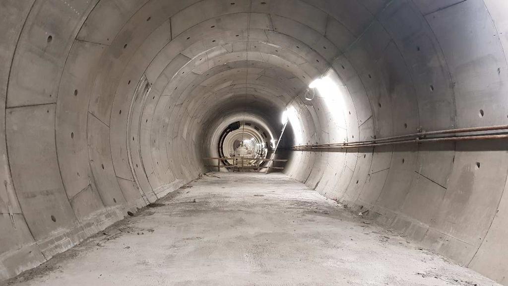 TUNNEL La realizzazione del tunnel prevede 4 macro fasi: 1. Scavo e realizzazione del tunnel con TBM Terminato 2.