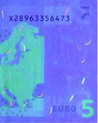 FIBRE DI SICUREZZA Fibre con proprietà fluorescenti (visibili ai raggi UV) mescolate nella pasta di carta durante il processo di fabbricazione del supporto