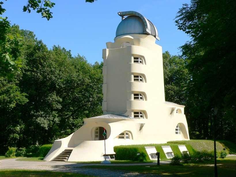 Osservatorio detto Torre Einstein (Einsteinturm) di Erich Mendelsohn