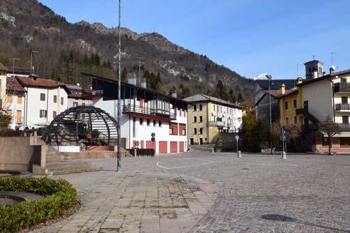 Il secondo tratto di Via Piave, dopo una lunga discesa, si presenta