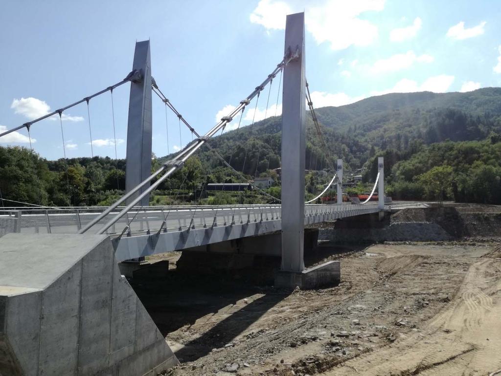 PONTE SUL TORRENTE MANGIOLA A MULAZZO (MS) Il Ponte sul torrente Mangiola è un importante opera di ricostruzione a seguito della devastante Alluvione dello Spezzino e della Lunigiana avvenuta nel