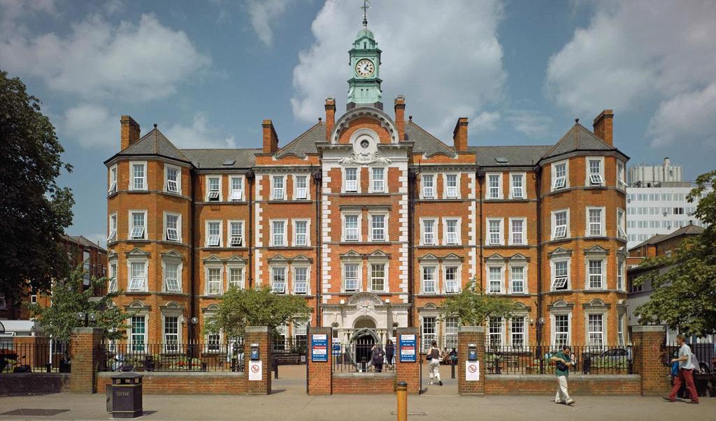 CASO CLINICO Memory Clinic, Hammersmith Hospital Imperial College Healthcare Trust EDS, 48 Anni, F Scolarita : 11 anni Storia familiare negativa per patologie neurodegenerative Anamnesi personale