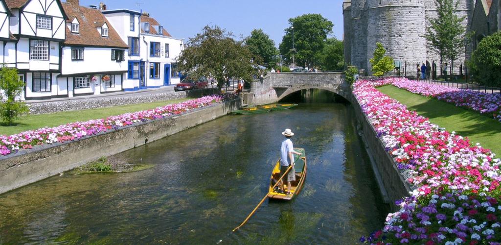 Home Seguire un corso di lingua Inglese Gran Bretagna Canterbury Stafford House Canterbury - CORSI DI LINGUA - CANTERBURY, GRAN BRETAGNA