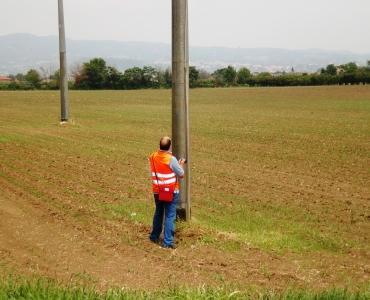 CE Supporto alla progettazione di nuove linee elettriche (con la possibilità di effettuare valutazioni economiche e tecniche);