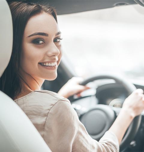 Utilizzare UN AUTO DAI BASSI CONSUMI e con ridotte emissioni è sicuramente il primo passo per RISPARMIARE e RISPETTARE DI PIÙ L AMBIENTE, ma anche un corretto STILE DI GUIDA e la MANUTENZIONE