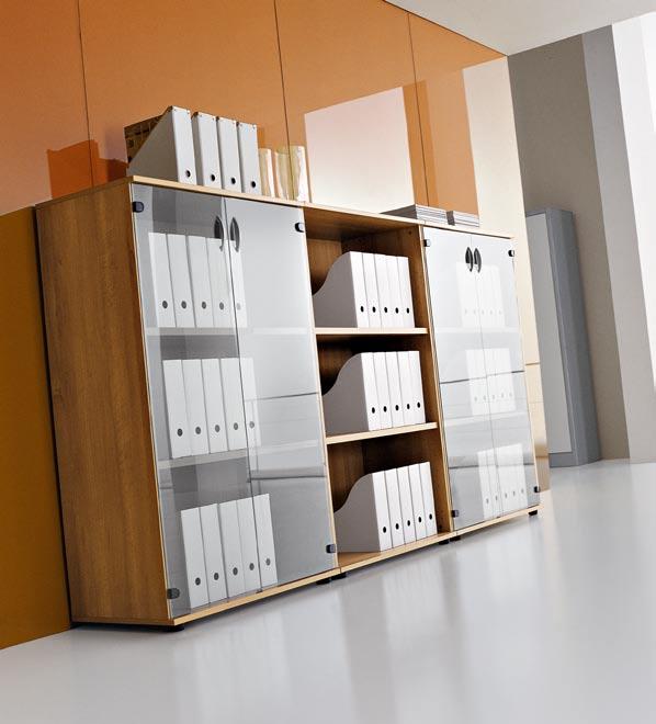 Startup comprende un ampio sistema di contenitori libreria, cassettiere