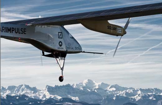 Il progetto Solar Impulse L'aereo ha un apertura alare di 80 m, le dimensioni di un Airbus A380, e il peso di una vettura famiglia media (1600kg). Sulle ali sono montate più di 12.