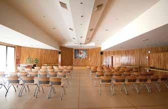 Auditorium Giovanni Paolo II L auditorium Giovanni Paolo II è una sala polifunzionale di ampie dimensioni progettata per le seguenti finalità: spazio polivalente a servizio degli anziani ospiti per