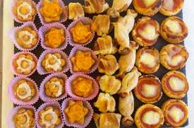 Muffin salati (a scelta tra): muffin pizza, olive, prosciutto cotto, prosciutto cotto e piselli, prosciutto cotto e mozzarella, salsiccia e
