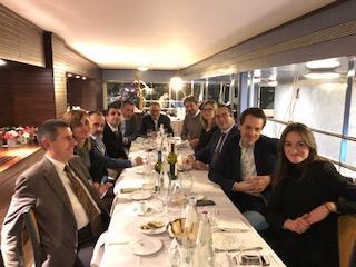 LA CENA TRA I RELATORI L organizzazione favorisce l avvio di relazioni attraverso momenti particolari di confronto come la cena tenutasi la sera prima dell evento, alla quale hanno partecipato, oltre