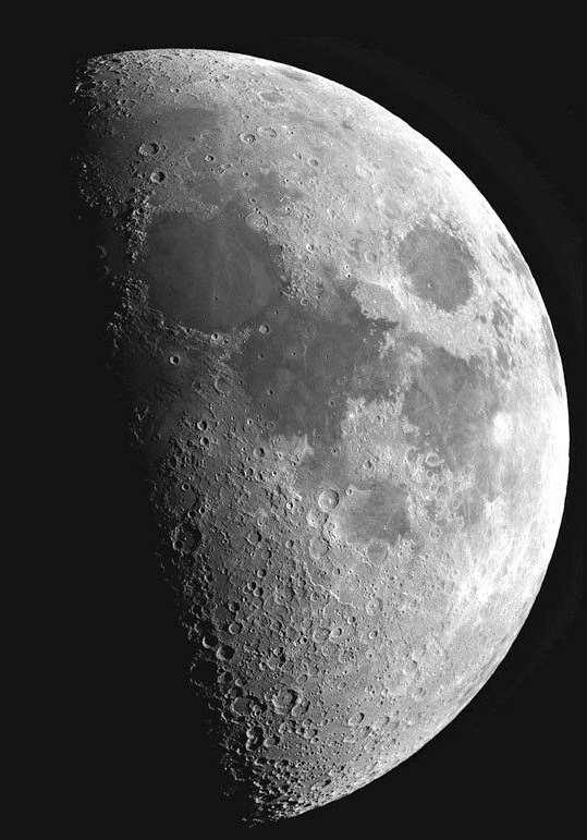 LA MISURA DEI CRATERI LUNARI 1 - Fotografiamo la Luna al telescopio 2 - Misuriamo la dimensione della Luna sulla nostra fotografia: chiamiamola l 3 -
