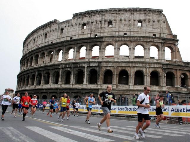 Sono 14.183 i podisti iscritti alla 19^ Acea Maratona di Roma che si svolgerà domenica 17 marzo. Gli italiani sono 8.016, gli iscritti di altre nazioni 6.