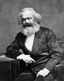 Carlo Marx XIX secolo Marx, nel criticare la legge di Say, afferma che in un sistema capitalistico, la moneta non è solo mezzo di scambio ma anche capitale.