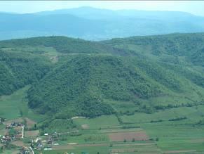 4 giorno Lunedì 13 agosto 2018 Prima colazione in hotel 9:30 Trasferimento a Visoko 10:00 Visita guidata alle aree di scavo archeologico della Piramide della Luna, la seconda piramide più alta al