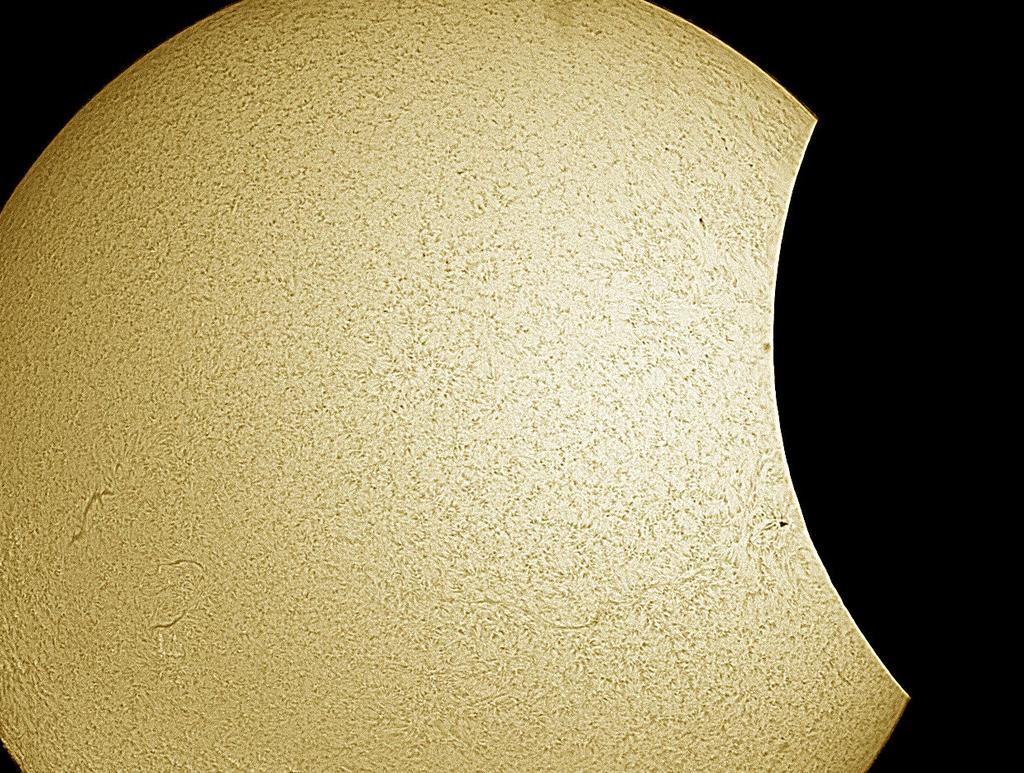 Eclisse parziale di Sole del 20 marzo 2015.