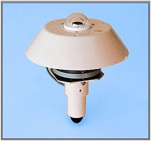 Misura della radiazione solare Piranometro (Attinometro) Il sensore è costituito da una serie di sensori termoelettrici che misurano la differenza tra la temperatura ambiente e la temperatura di un