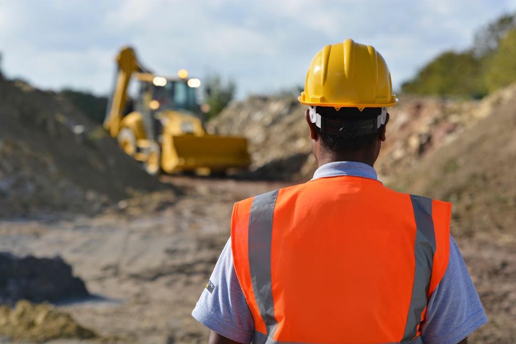 Facilità di manutenzione Meno tempo per la manutenzione, più tempo per lavorare Punti di manutenzione ordinaria Caterpillar è consapevole del fatto che più semplice è un lavoro, maggiore è la