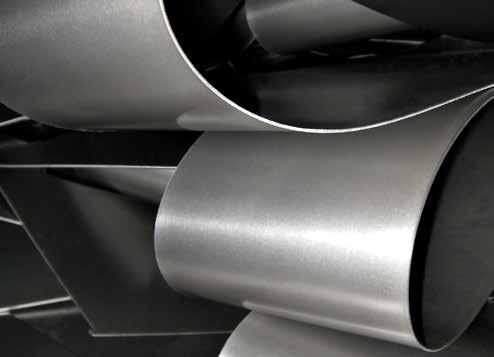 UNITEC utilizza acciaio di qualità a elevata purezza per la produzione di rulli di contrasto per spianatrici, con o senza perno.