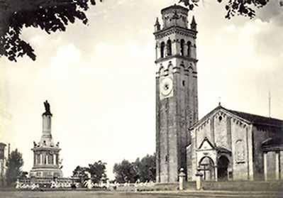 History Pianiga è conosciuta per la stupenda Chiesa di San Martino risalente al 36, la quale testimonia l esistenza di un certo spessore insediativo sia per le attività agricole che commerciali.