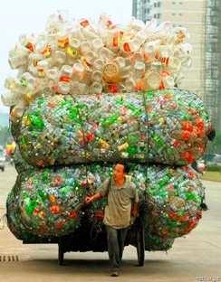 Prevenzione del packaging waste L importanza dell Eco-progettazione degli imballaggi risparmio di materia prima; gestione post-uso degli imballaggi (uso di materiali riciclati e riciclabili,