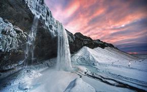 30 Dicembre: Borgarnes Dyrholaey Vik Mattina: visita alle stupende cascate di di Skogafoss,