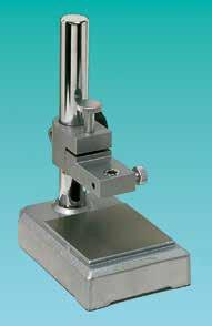 Steel base with fine adjustment stand Column ø Height Base dimension Max measuring H CD030122 22,8 175 80 x70 122 3,2 Kg Base in acciaio con spostamento micrometrico.