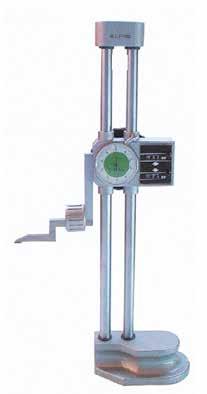 Double column dial height gauge GB010300 0 300 GB010600 0 600 Truschino ad orologio doppia colonna. Risoluzione 0,01. Acciaio inossidabile temperato. Double column dial height gauge. Resolution 0.01. Hardened stainless steel.