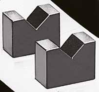 90 Granite V-blocks Dimensions *Accuracy HA150100 100 x 70 x 50 ± 0,001 1 HA150150 140 x 100 x 60 ± 0,0011 2,5 HA150200 200 x 140 x 70 ± 0,0012 5 HA150250 250 x 220 x 70 ± 0,0013 10 Kg Prismi in