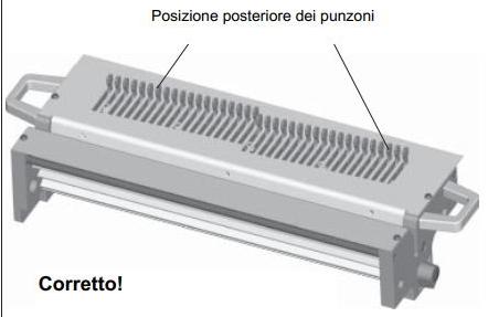 CAMBIO GRUPPO FORATORE Il processo di foratura deve essere terminato e la macchina deve essere spenta. Scollegare il cavo dalla corrente.