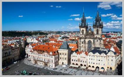 Giorno 1 Italia Praga GARANTITO MINIMO 2 Arrivo individuale a Praga Trasferimento libero in hotel Dalle ore 20:00 alle ore 22:00 il tour leader sarà a disposizione nella hall dell albergo per un